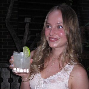 Meet your Posher, Kay